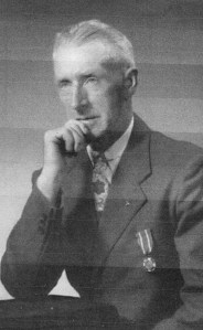 HUNT-ROBERT CLARENCE-POR